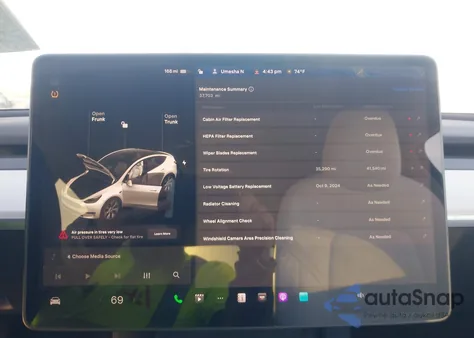 2021 Tesla Model Y Long Range Dual Motor All-Wheel Drive z USA, uszkodzony, nr VIN 5YJYGDEE0MF305337